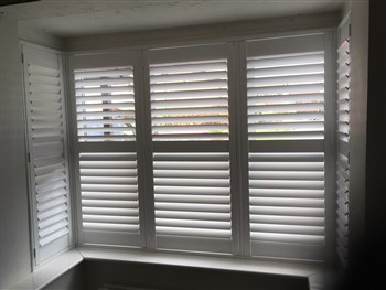 Plantation shutter